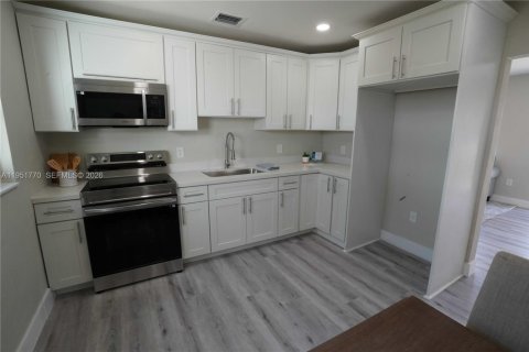 Casa en venta en Vero Beach, Florida, 3 dormitorios, 87.33 m2 № 2006276 - foto 12