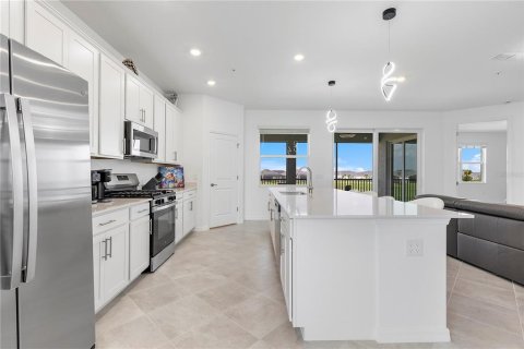 Townhouse in Punta Gorda, Florida 3 bedrooms, 196.02 sq.m. № 1901634 - photo 4
