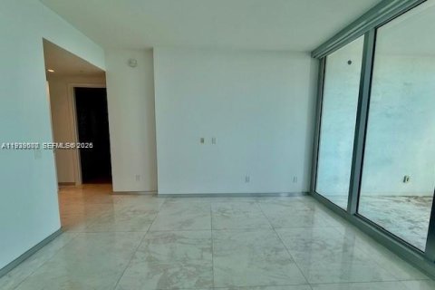 Condo in Sunny Isles Beach, Florida, 2 bedrooms  № 1996751 - photo 18