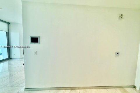 Condo in Sunny Isles Beach, Florida, 2 bedrooms  № 1996751 - photo 3