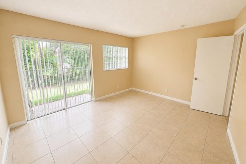 Copropriété à louer à Coral Springs, Floride: 3 chambres, 102.19 m2 № 2274344 - photo 12