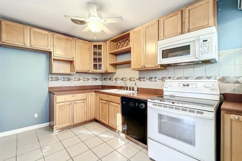 Купить виллу или дом в Орландо, Флорида 7 комнат, 78.97м2, № 1716695 - фото 11