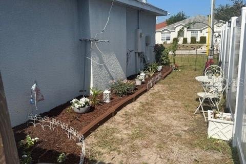 House in Poinciana, Florida 3 bedrooms, 115.2 sq.m. № 1773847 - photo 15