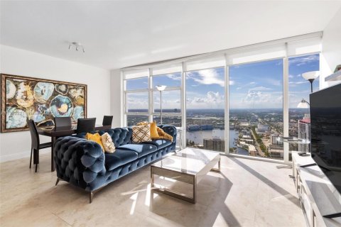 Condo à Hallandale Beach, Floride, 1 chambre  № 2088459