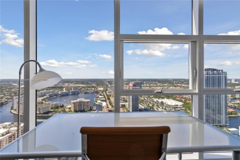 Copropriété à vendre à Hallandale Beach, Floride: 1 chambre, 80.92 m2 № 2088459 - photo 9