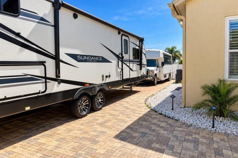 Villa ou maison à louer à Clermont, Floride: 4 chambres, 177.54 m2 № 2425875 - photo 6