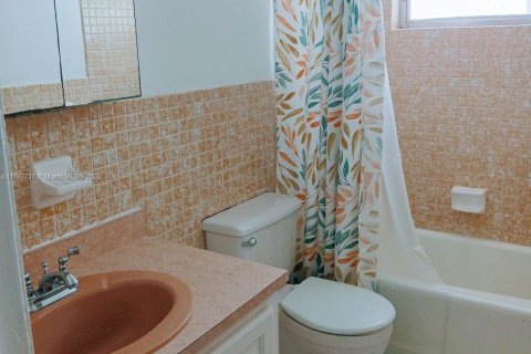 Apartamento en alquiler en Hollywood, Florida, 1 dormitorio, 544.78 m2 № 2017366 - foto 9