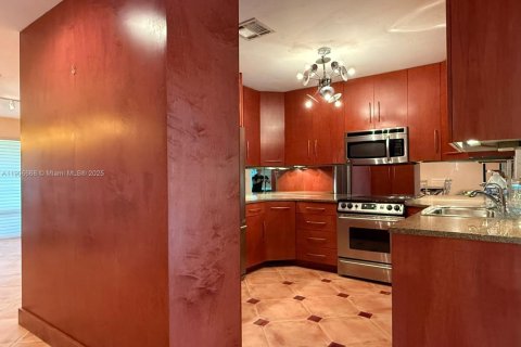 Villa ou maison à louer à Oakland Park, Floride: 3 chambres, 192.4 m2 № 1963775 - photo 7