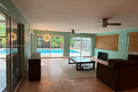 Villa ou maison à louer à Oakland Park, Floride: 3 chambres, 192.4 m2 № 1963775 - photo 11