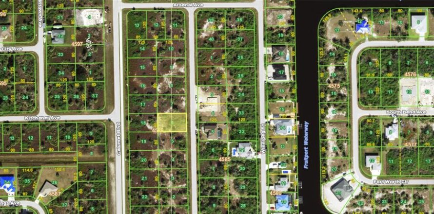 Land in Port Charlotte, Florida № 2165464