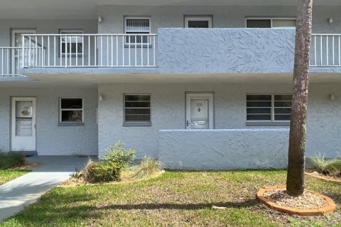 Condo in Destin, Florida, 2 bedrooms  № 560713 - photo 1