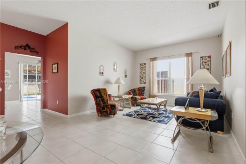 House in Davie, Florida 3 bedrooms, 168.62 sq.m. № 2065282 - photo 5