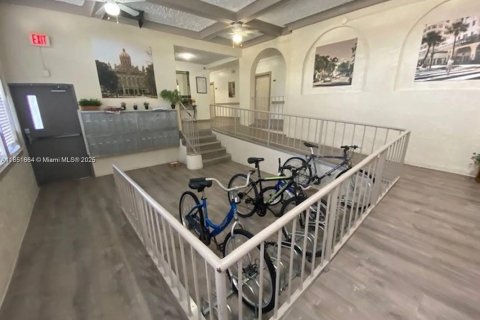 Снять в аренду квартиру в Майами, Флорида 1 спальня, № 1958368 - фото 25