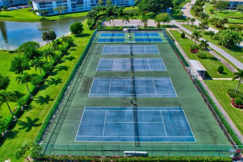 Copropriété à vendre à Boca Raton, Floride: 2 chambres, 78.04 m2 № 2187510 - photo 24