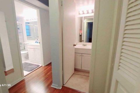 Copropriété à vendre à Boca Raton, Floride: 2 chambres, 78.04 m2 № 2187510 - photo 19