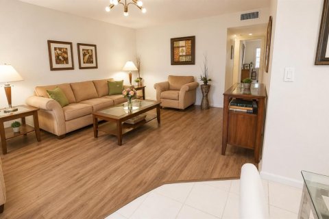 Copropriété à vendre à Boca Raton, Floride: 2 chambres, 78.04 m2 № 2187510 - photo 2