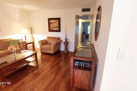 Copropriété à vendre à Boca Raton, Floride: 2 chambres, 78.04 m2 № 2187510 - photo 4