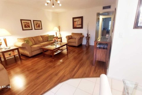 Copropriété à vendre à Boca Raton, Floride: 2 chambres, 78.04 m2 № 2187510 - photo 3
