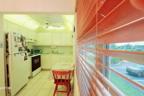 Copropriété à vendre à Boca Raton, Floride: 2 chambres, 78.04 m2 № 2187510 - photo 11