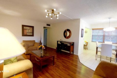 Copropriété à vendre à Boca Raton, Floride: 2 chambres, 78.04 m2 № 2187510 - photo 6