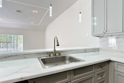 Adosado en venta en Kissimmee, Florida, 3 dormitorios, 160.54 m2 № 2230267 - foto 12