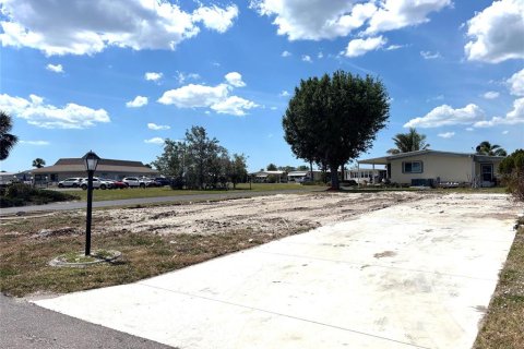 Terreno en venta en North Port, Florida № 1430666 - foto 4
