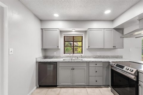 Villa ou maison à vendre à Gainesville, Floride: 4 chambres, 166.48 m2 № 2347687 - photo 11