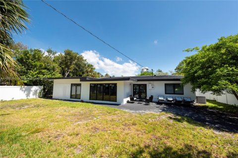 Купить виллу или дом в Форт-Лодердейл, Флорида 3 спальни, 154.03м2, № 1187957 - фото 4