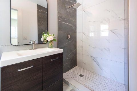 Купить виллу или дом в Форт-Лодердейл, Флорида 3 спальни, 154.03м2, № 1187957 - фото 11