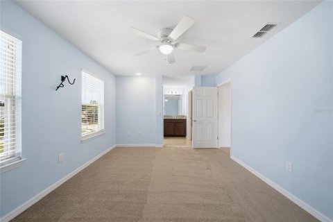 House in Wesley Chapel, Florida 5 bedrooms, 287.81 sq.m. № 2223625 - photo 23