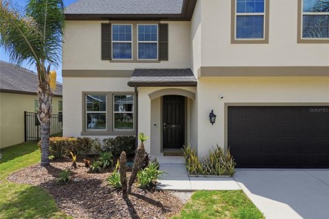 House in Wesley Chapel, Florida 5 bedrooms, 287.81 sq.m. № 2223625 - photo 4