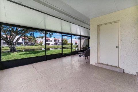 Casa en venta en Weston, Florida, 2 dormitorios, 146.79 m2 № 2038981 - foto 19