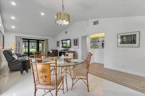 Casa en venta en Weston, Florida, 2 dormitorios, 146.79 m2 № 2038981 - foto 3