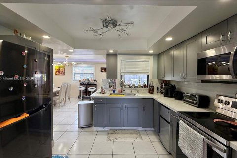 Villa ou maison à vendre à Margate, Floride: 4 chambres, 177.26 m2 № 1798912 - photo 17