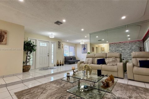 Villa ou maison à vendre à Margate, Floride: 4 chambres, 177.26 m2 № 1798912 - photo 19