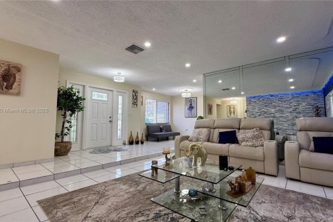 Villa ou maison à vendre à Margate, Floride: 4 chambres, 177.26 m2 № 1798912 - photo 3