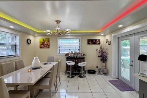 Villa ou maison à vendre à Margate, Floride: 4 chambres, 177.26 m2 № 1798912 - photo 10