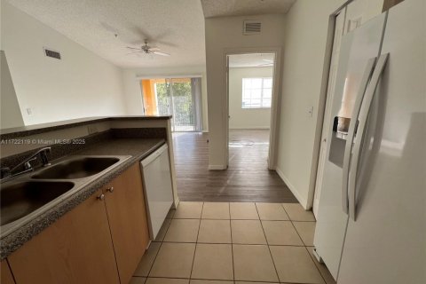 Condominio en venta en Miramar, Florida, 2 dormitorios, 90.77 m2 № 1473195 - foto 14