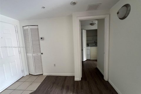 Condominio en venta en Miramar, Florida, 2 dormitorios, 90.77 m2 № 1473195 - foto 21