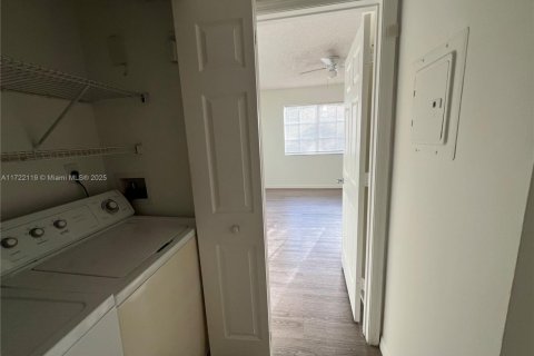 Condominio en venta en Miramar, Florida, 2 dormitorios, 90.77 m2 № 1473195 - foto 23