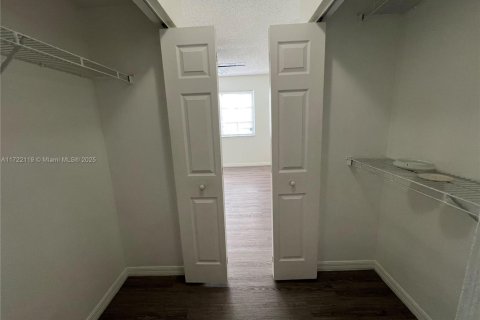Condominio en venta en Miramar, Florida, 2 dormitorios, 90.77 m2 № 1473195 - foto 19