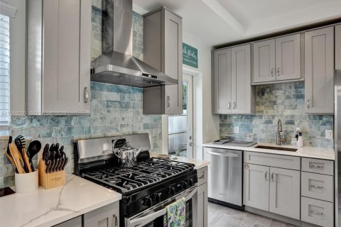 Снять в аренду виллу или дом в Форт-Лодердейл, Флорида 3 спальни, 134.71м2, № 2017970 - фото 15