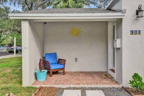 Снять в аренду виллу или дом в Форт-Лодердейл, Флорида 3 спальни, 134.71м2, № 2017970 - фото 6