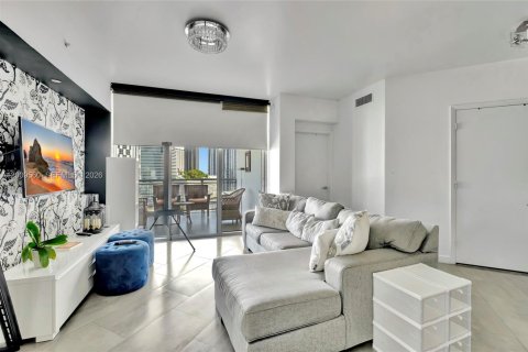Купить кондоминиум в Майами, Флорида 2 спальни, 99.87м2, № 2089840 - фото 2