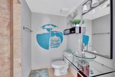 Купить кондоминиум в Майами, Флорида 2 спальни, 99.87м2, № 2089840 - фото 6