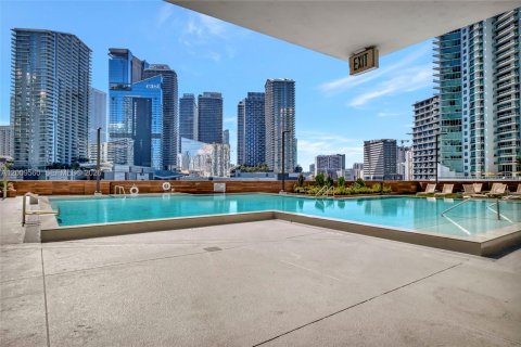 Купить кондоминиум в Майами, Флорида 2 спальни, 99.87м2, № 2089840 - фото 9