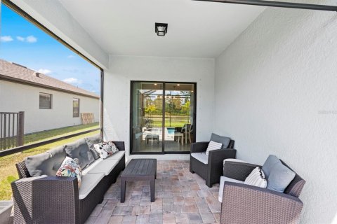 Villa ou maison à vendre à North Fort Myers, Floride: 4 chambres, 171.87 m2 № 1670736 - photo 26