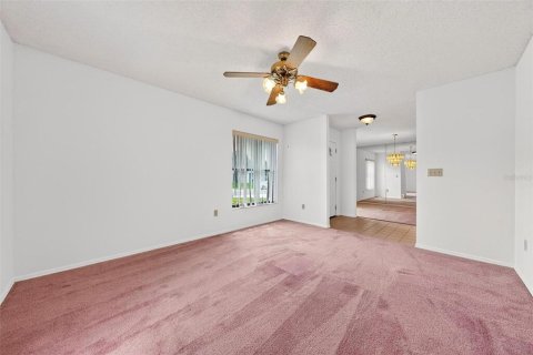 Villa ou maison à vendre à Lake Mary, Floride: 3 chambres, 175.86 m2 № 2219052 - photo 6