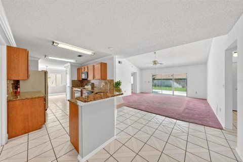 Villa ou maison à vendre à Lake Mary, Floride: 3 chambres, 175.86 m2 № 2219052 - photo 16