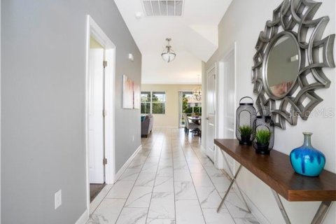 Casa en venta en Davenport, Florida, 6 dormitorios, 310.2 m2 № 2167293 - foto 3